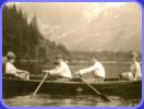 1970  Joschi und Gnther bei einer Bootsfahrt am Leopoldsteinersee bei Eisenerz