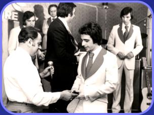 1974 "10 Jahr-Feier" im Hotel Fischerwirt -  Walter mit dem Chef des Hauses
